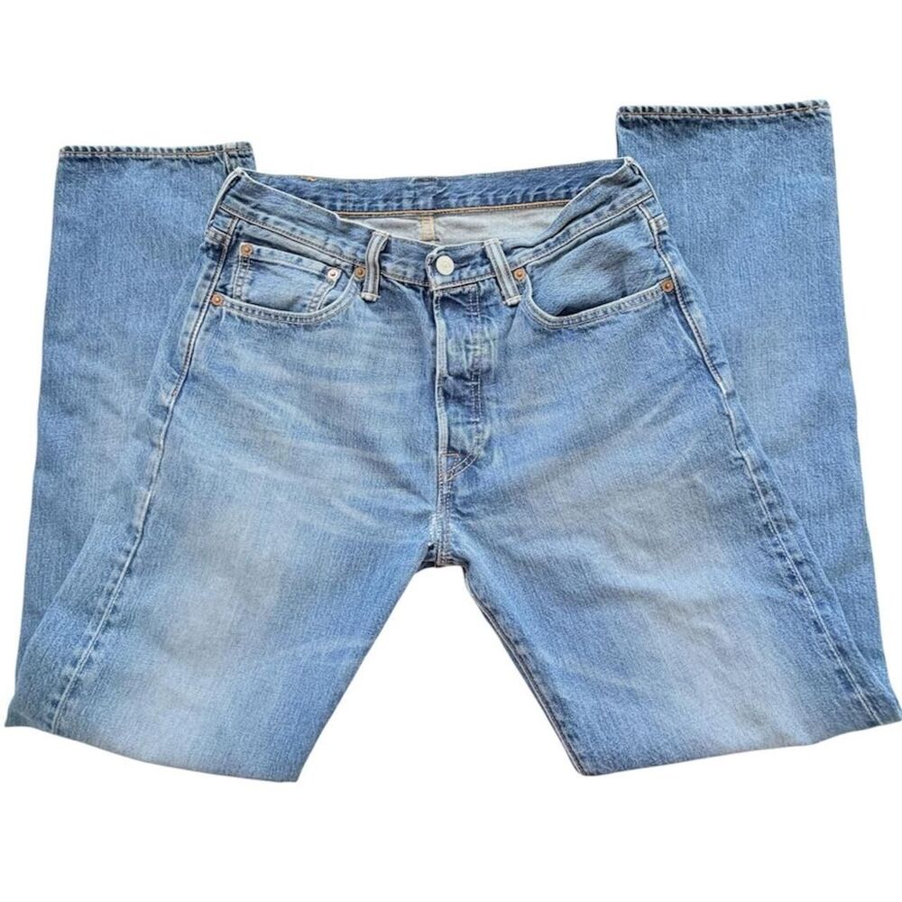 Vintage Levi's 501 Original Fit Jeans Men’s 31x30 Made in Poland Distressed